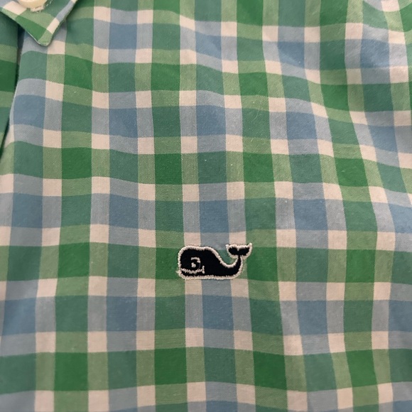 Vineyard vines button down - Picture 2 of 3
